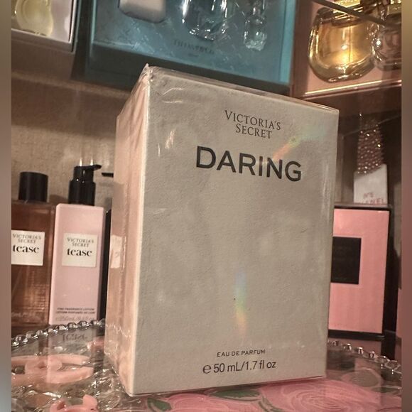 VICTORIA'S SECRET DARING EAU DE PARFUM  50 mL/1.7 fl oz New - Picture 5 of 17